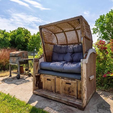 Snug Holiday Home In Divitz Spoldershagen Near Skydiving Exteriér fotografie